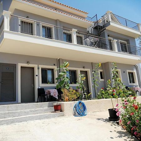 Ta Didymakia Apartments. Аргостолион Екстериор снимка
